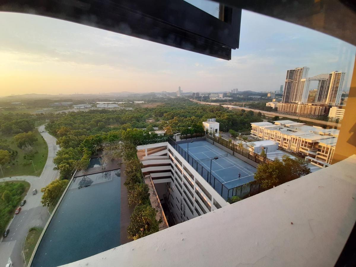 Mycozysoho With Excellent Swimming Pool View Apartment Cyberjaya Ngoại thất bức ảnh